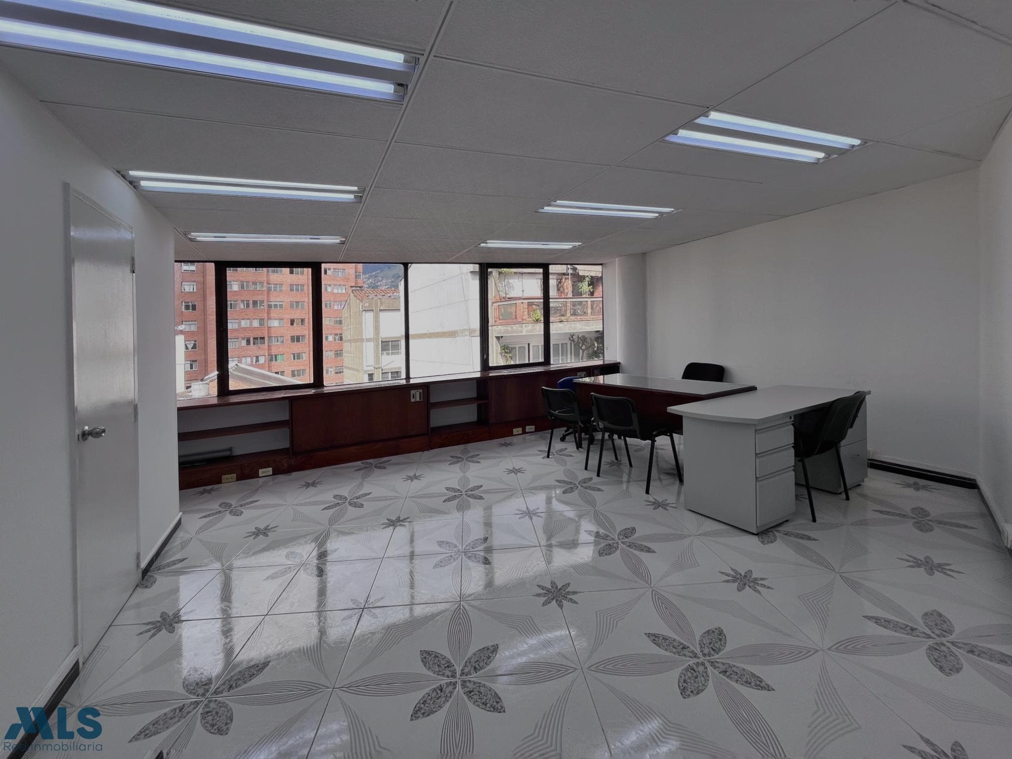 Oficina en venta en La Candelaria, Centro, Medellín — foto 1 de 8