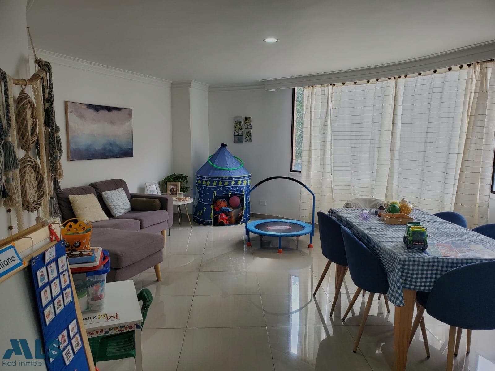 Apartamento en venta en Laureles, Medellín — foto 1 de 14