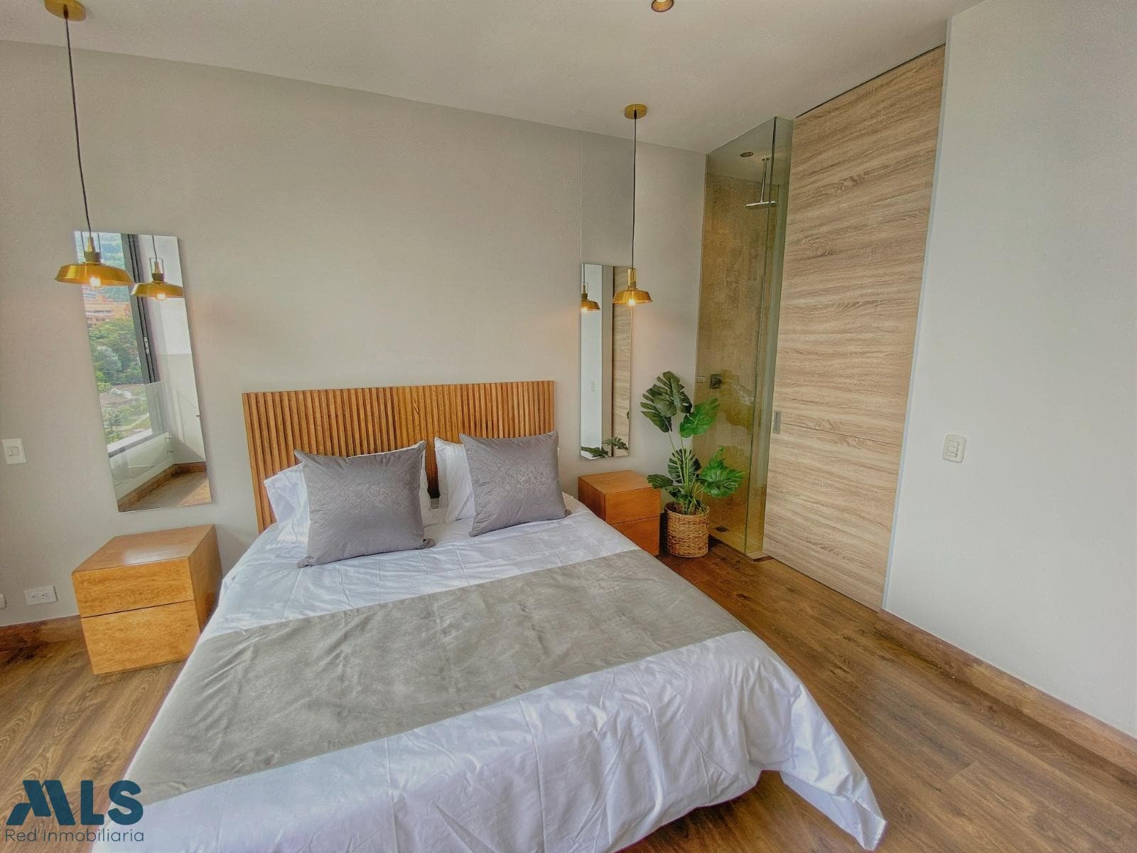 Apartamento en venta en San Lucas, Poblado, Medellín — foto 1 de 29