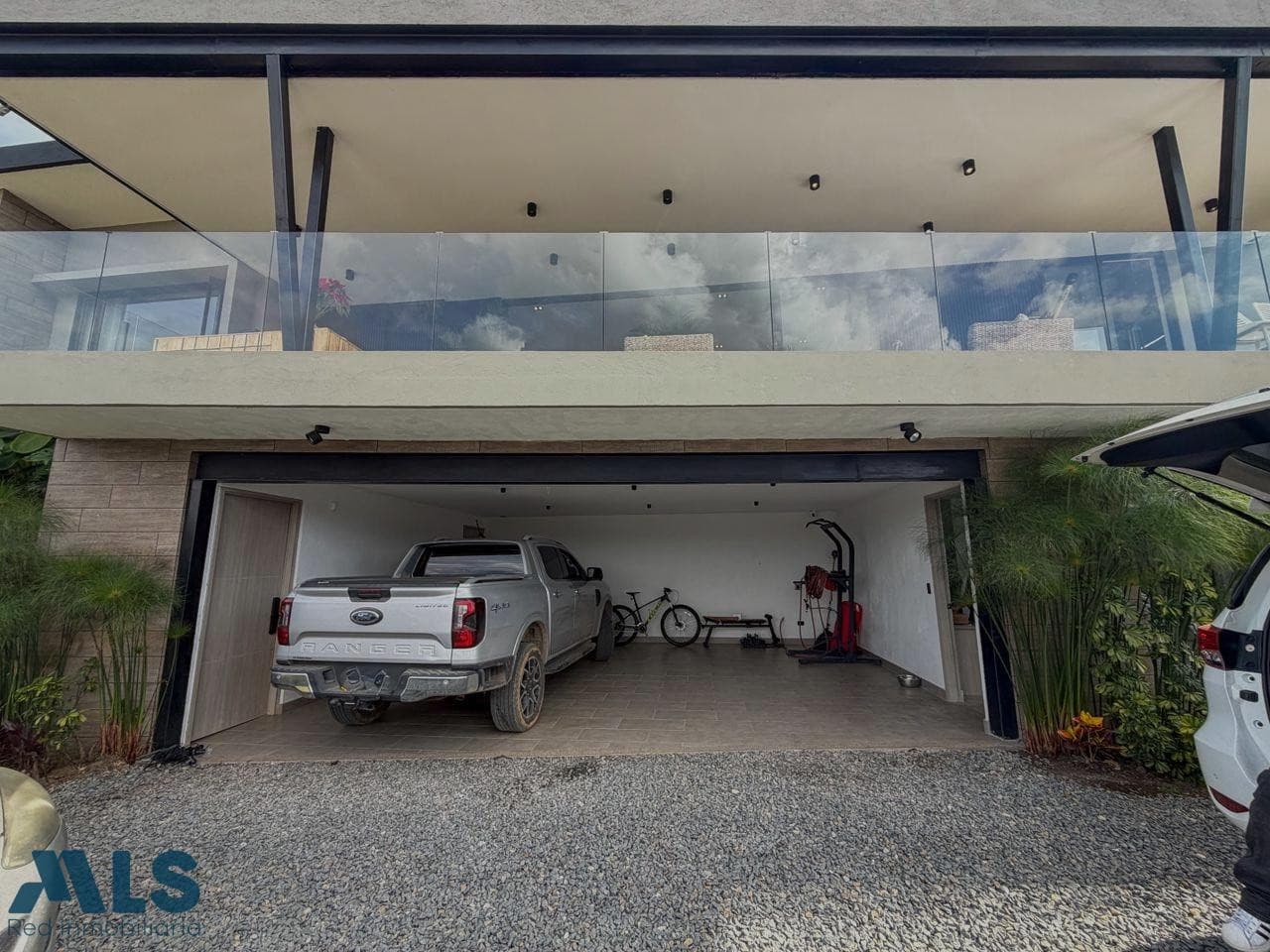 Casa en venta en V. La Mosquita, Oriente Antioqueño, Rionegro — foto 1 de 30