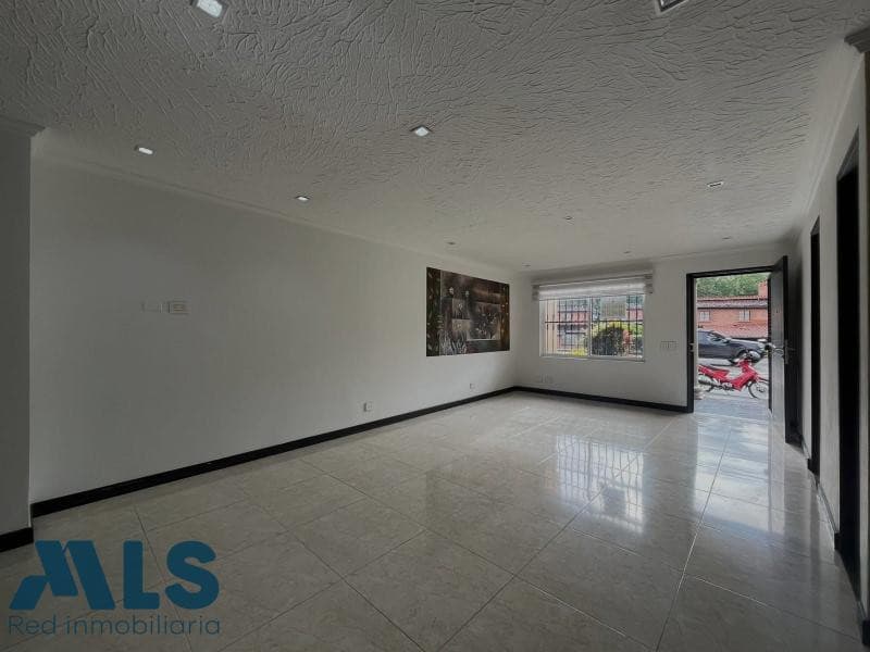 Casa en venta en San Antonio de Pereira, Oriente Antioqueño, Rionegro — foto 1 de 14
