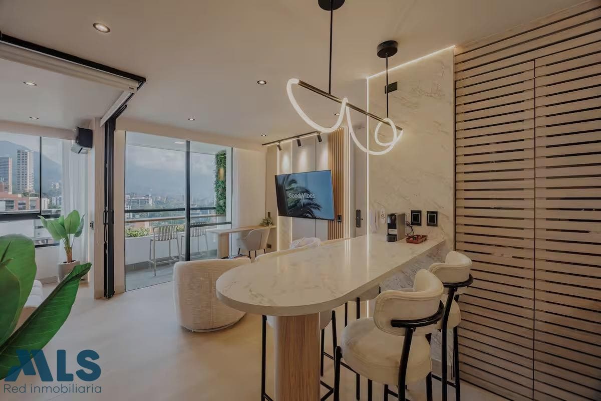 Apartamento en venta en Linares, Poblado, Medellín — foto 1 de 31