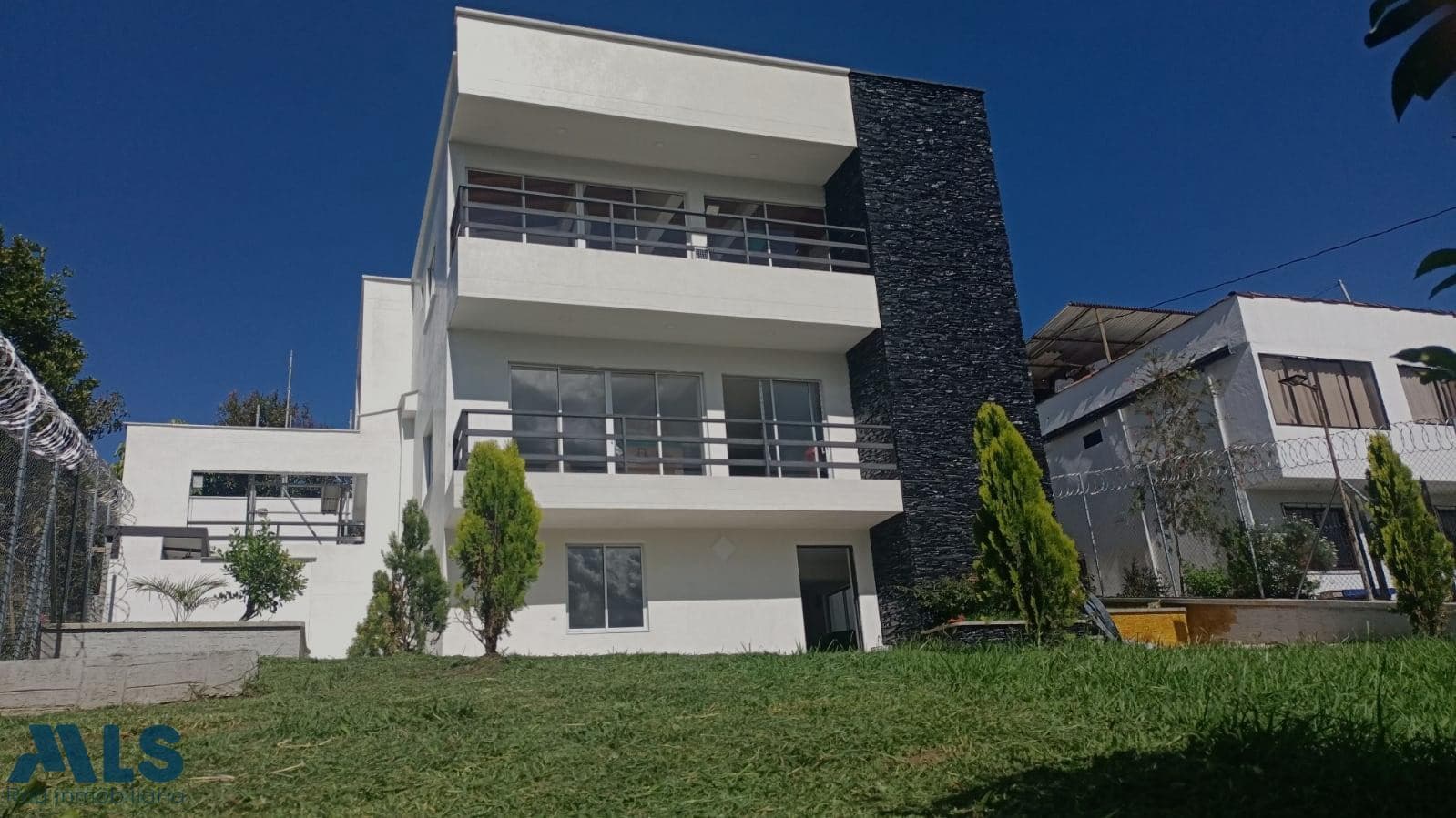 Casa en venta en Autopista Medellín Bogotá, Oriente Antioqueño, Rionegro — foto 1 de 9