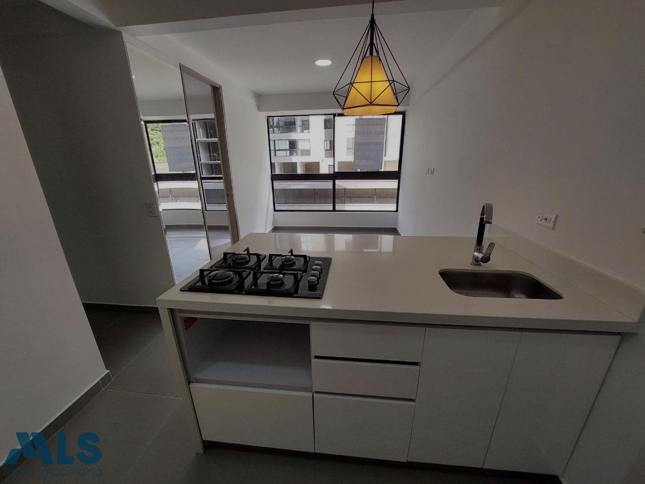 Apartamento en venta en Calasanz Parte Alta, Occidente, Medellín — foto 1 de 15