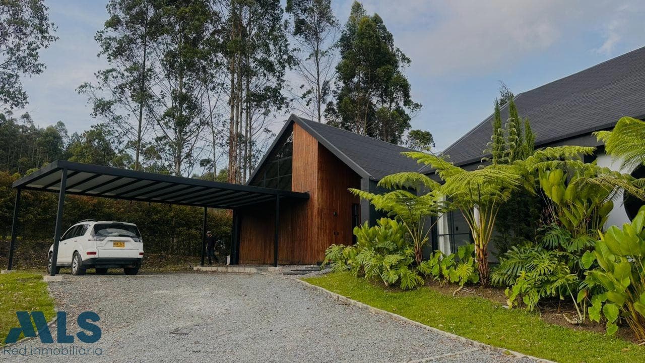 Finca Recreativa en venta en Corredor La Fe El Retiro, Oriente Antioqueño — foto 1 de 23