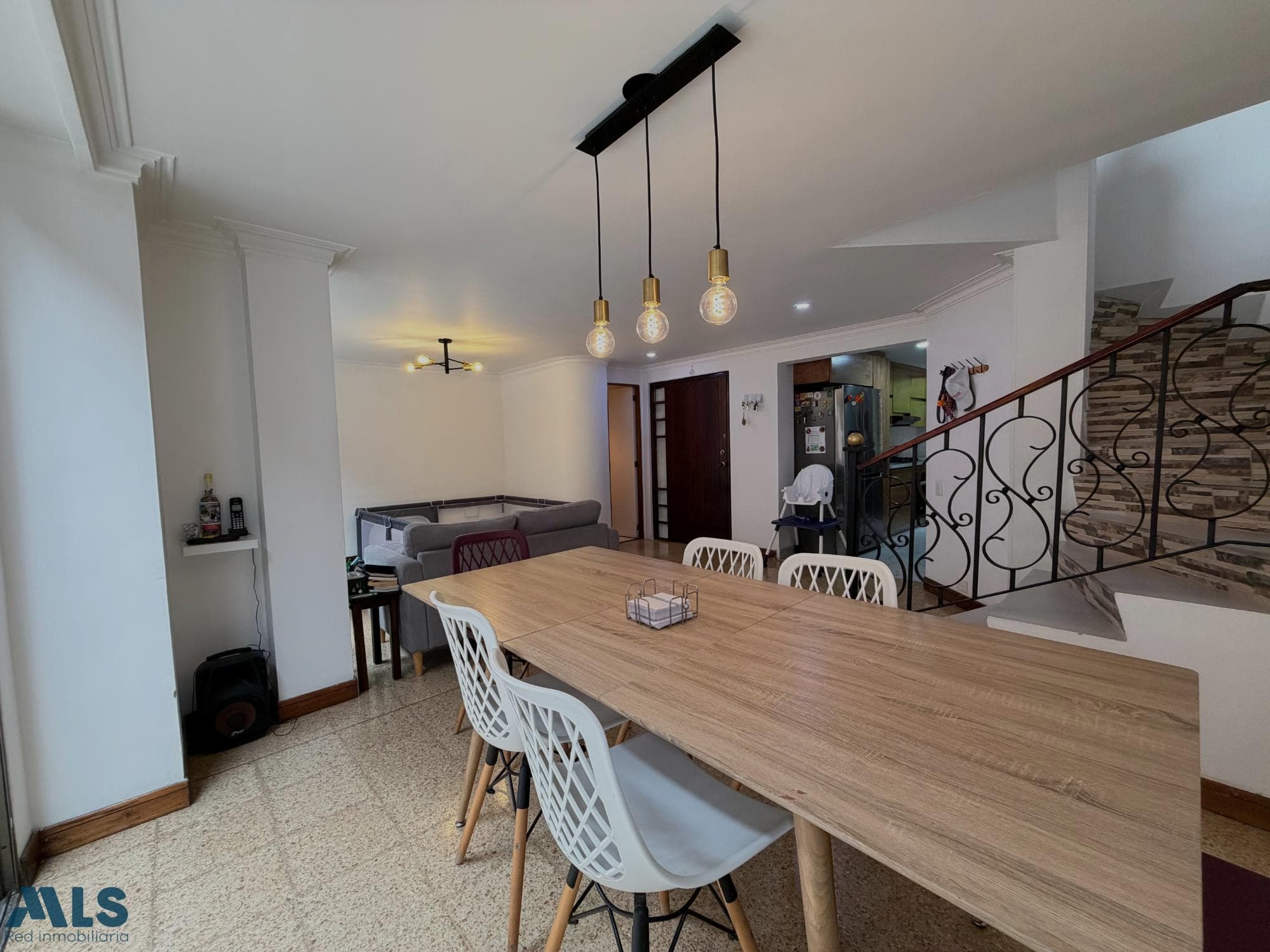Casa en venta en Loma del Escobero, Aburra Sur, Envigado — foto 1 de 20