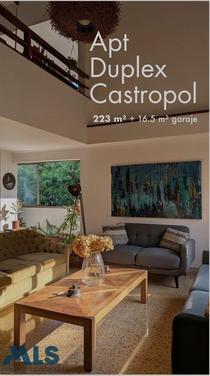 Apartamento en venta en Castropol, Poblado, Medellín — foto 1 de 30