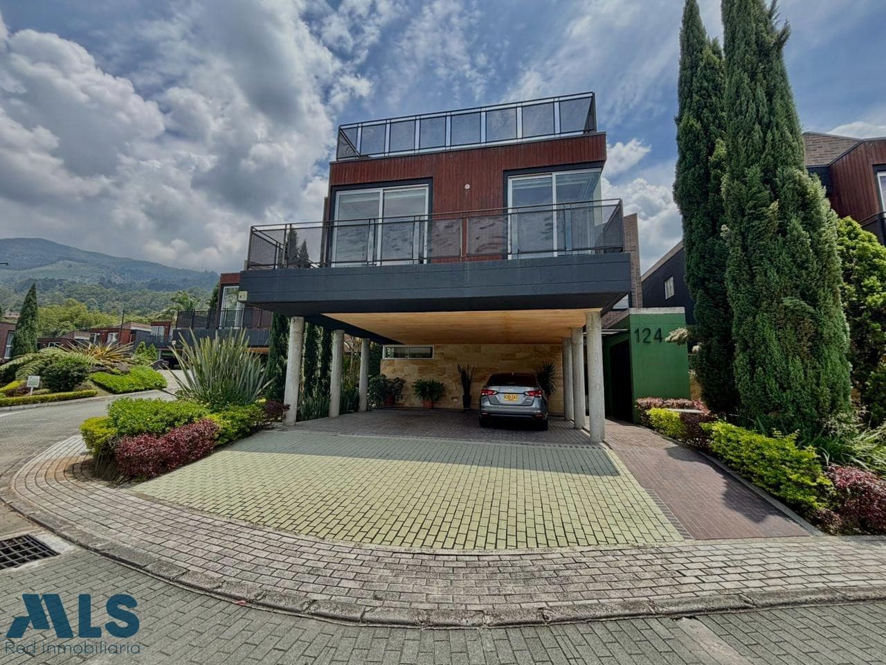 Casa en venta en Loma El Atravesado, Aburra Sur, Envigado — foto 1 de 42