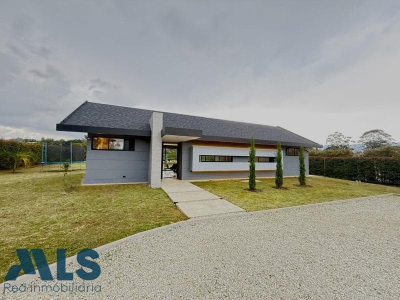 Casa en venta en V. San Nicolas, Oriente Antioqueño, La Ceja — foto 1 de 19