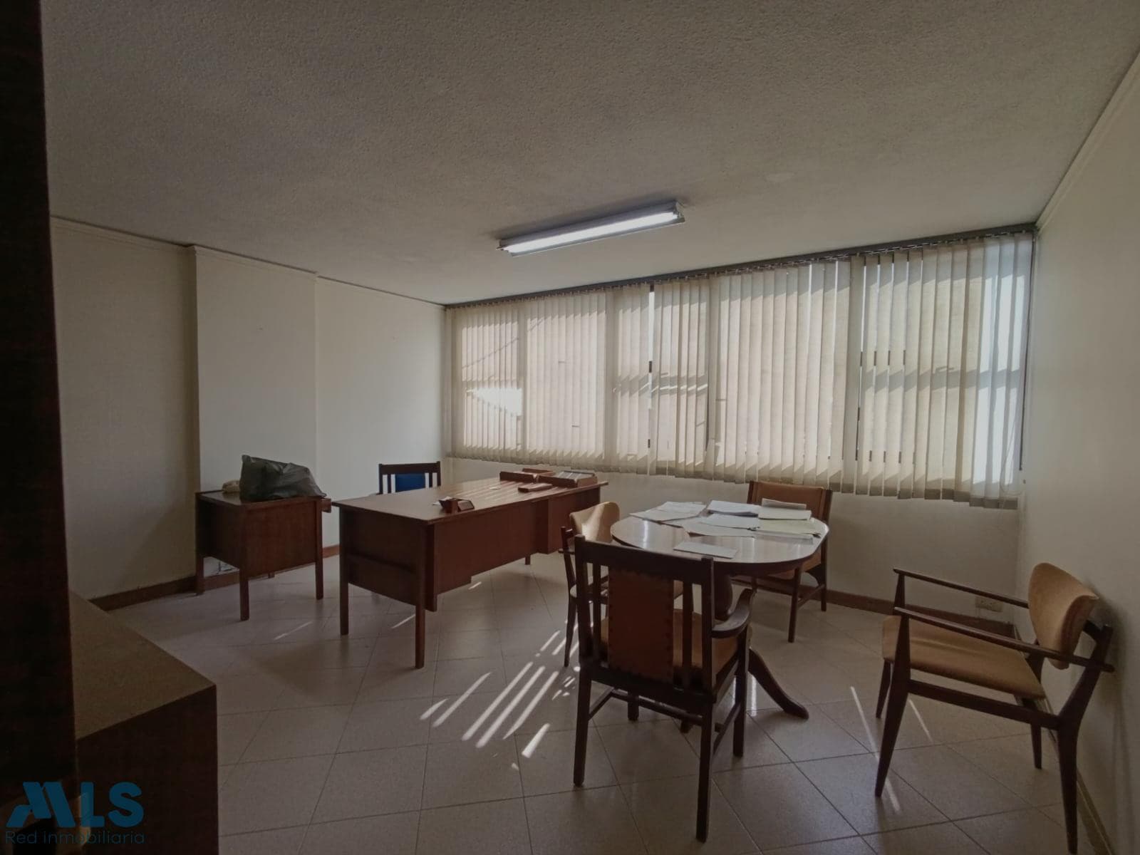 Oficina en venta en La Candelaria, Centro, Medellín — foto 1 de 18