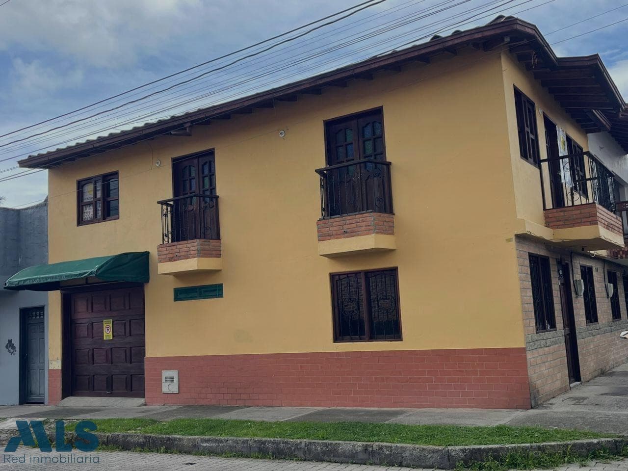 Casa en venta en Barrio La Cruz, Oriente Antioqueño, La Ceja — foto 1 de 17