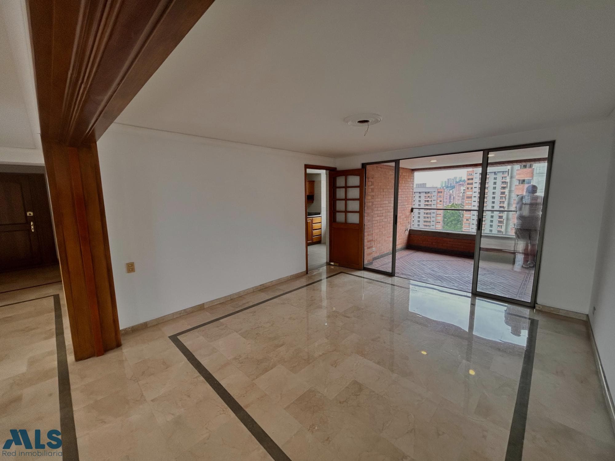 Apartamento en venta en Los Balsos Nº 1, Poblado, Medellín — foto 1 de 23