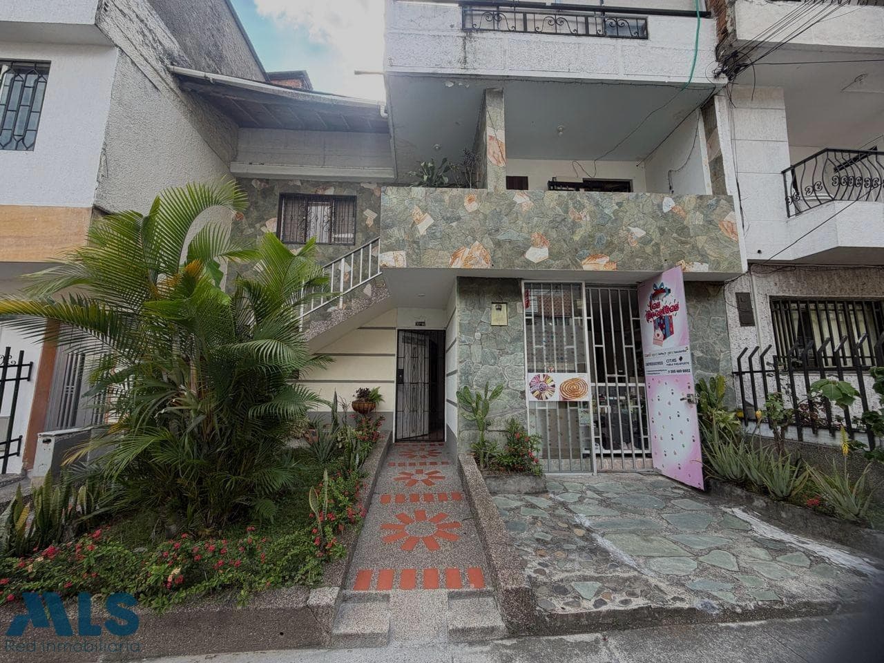 Casa en venta en Porvenir, Belén Guayabal, Medellín — foto 1 de 31