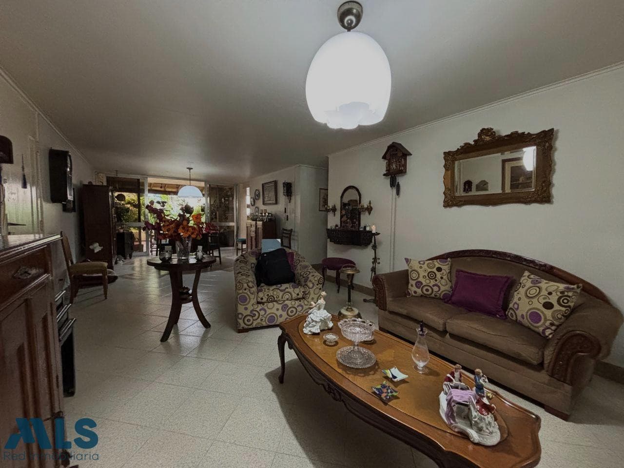 Apartamento en venta en La Aguacatala, Poblado, Medellín — foto 1 de 25