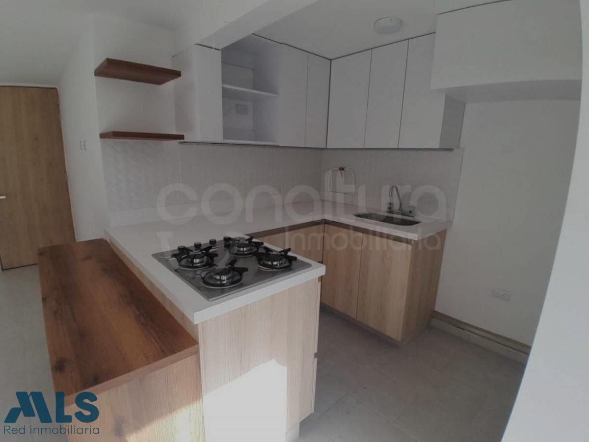 Apartamento en venta en San Gabriel, Norte, Bello — foto 1 de 18