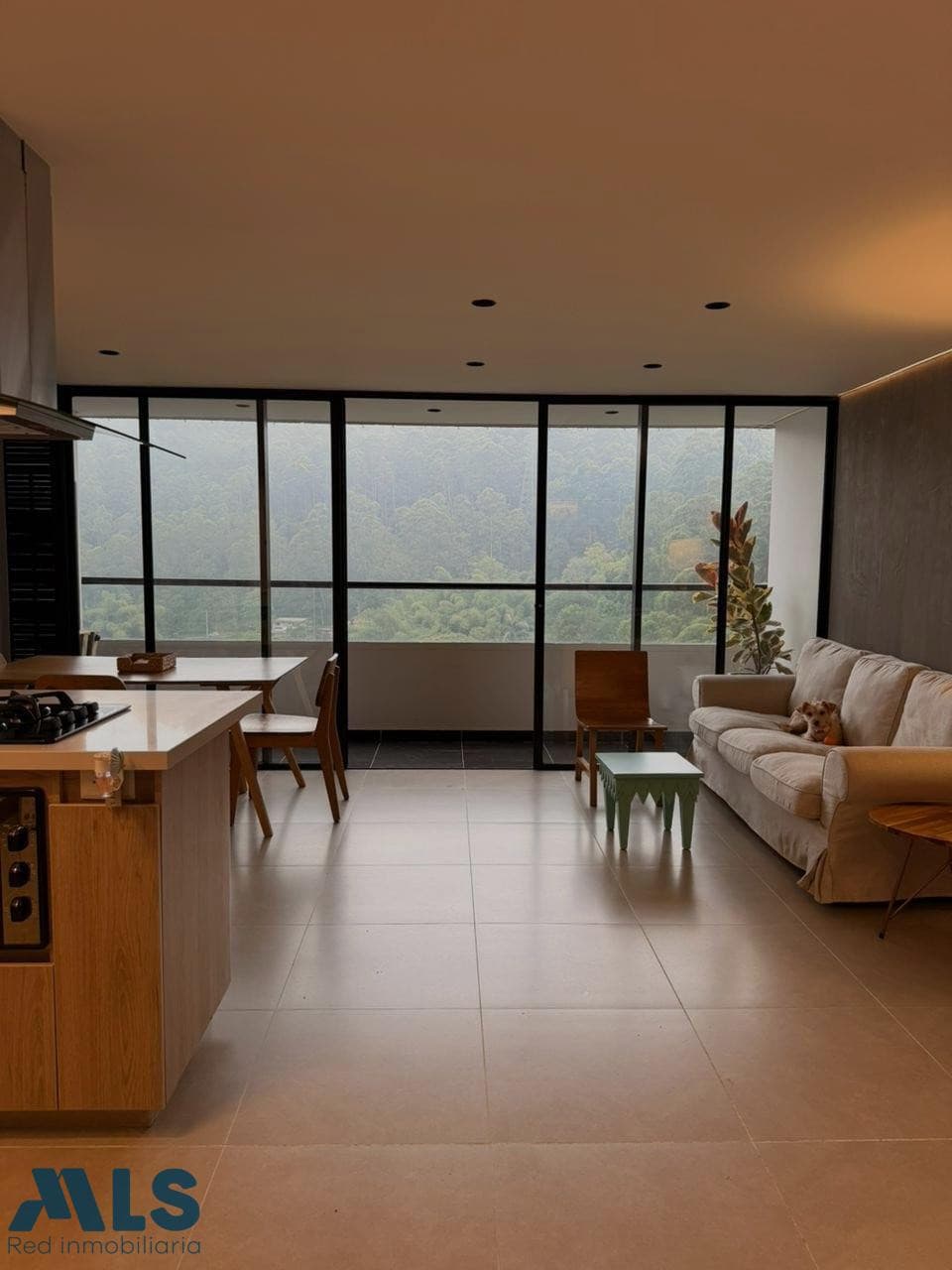 Apartamento en venta en Las Palmas, Poblado, Medellín — foto 1 de 13