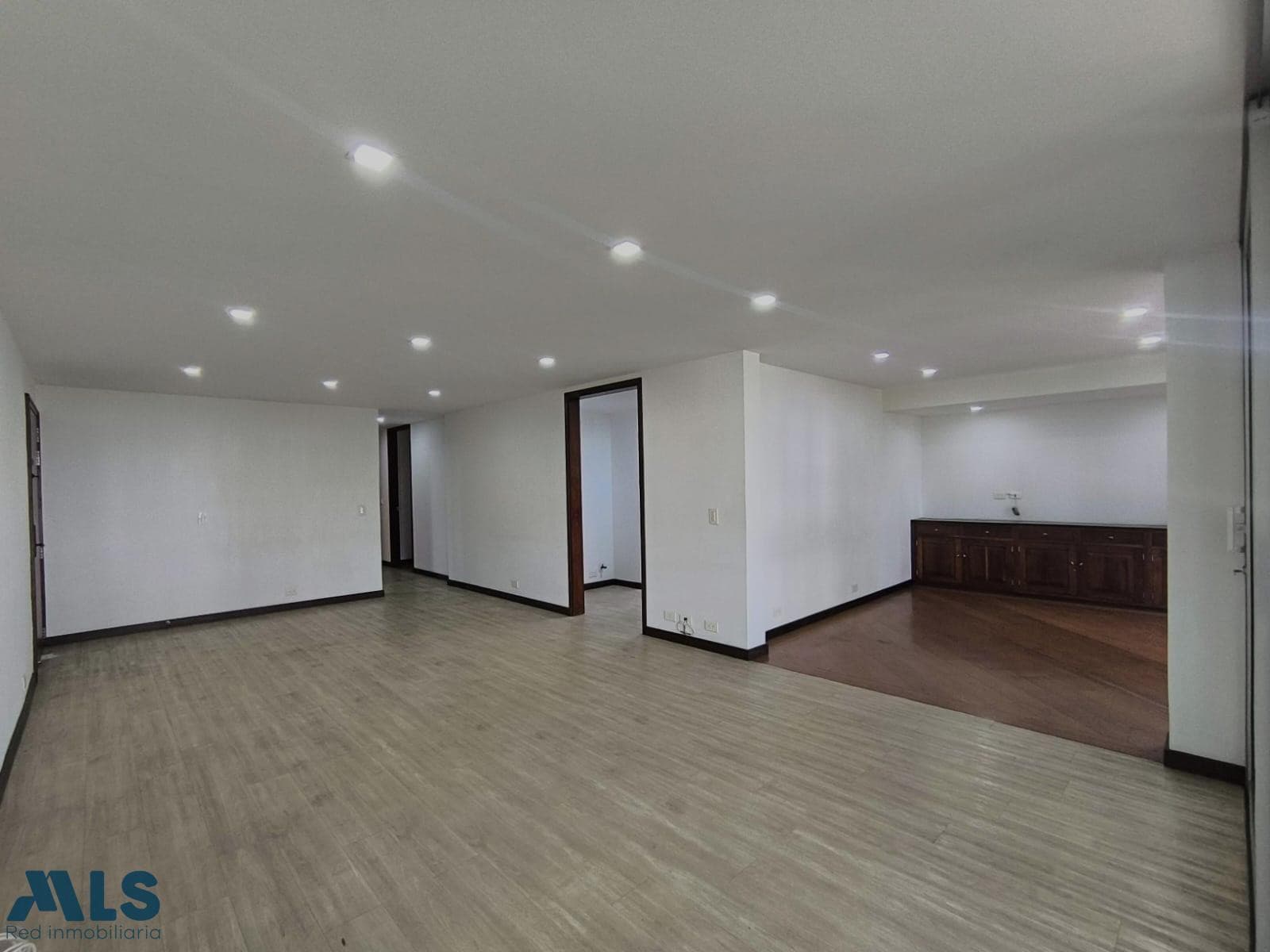 Apartamento en venta en Santa Maria de los Angeles, Poblado, Medellín — foto 1 de 22