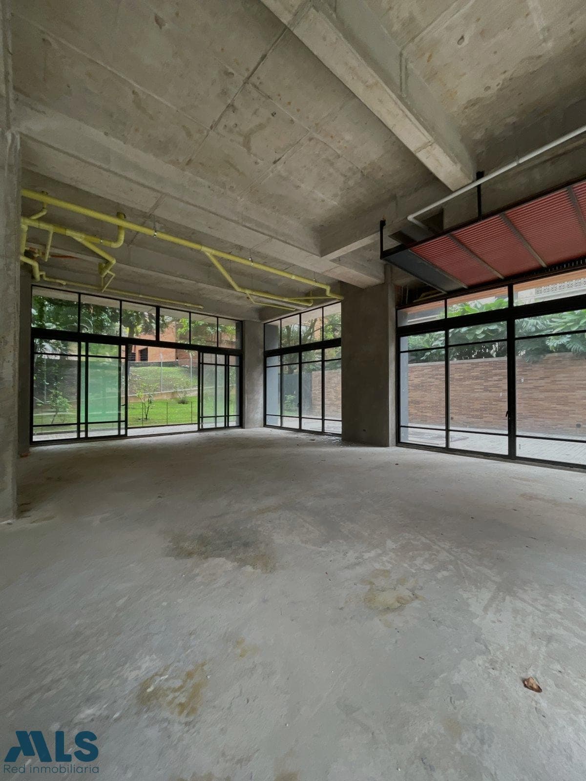 Local Comercial en venta en Poblado, Medellín — foto 1 de 11