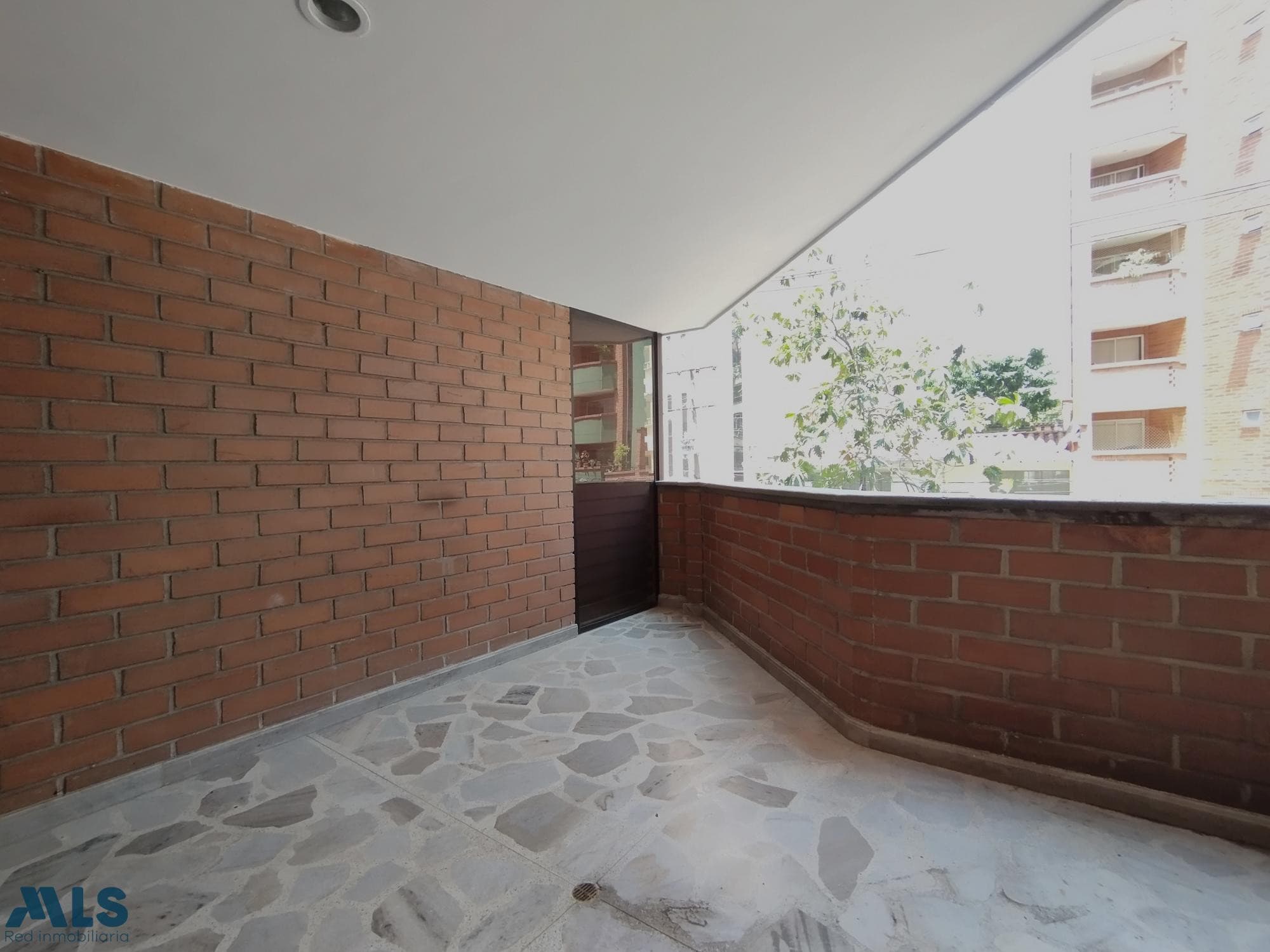 Apartamento en venta en Santa Teresita, Laureles, Medellín — foto 1 de 20