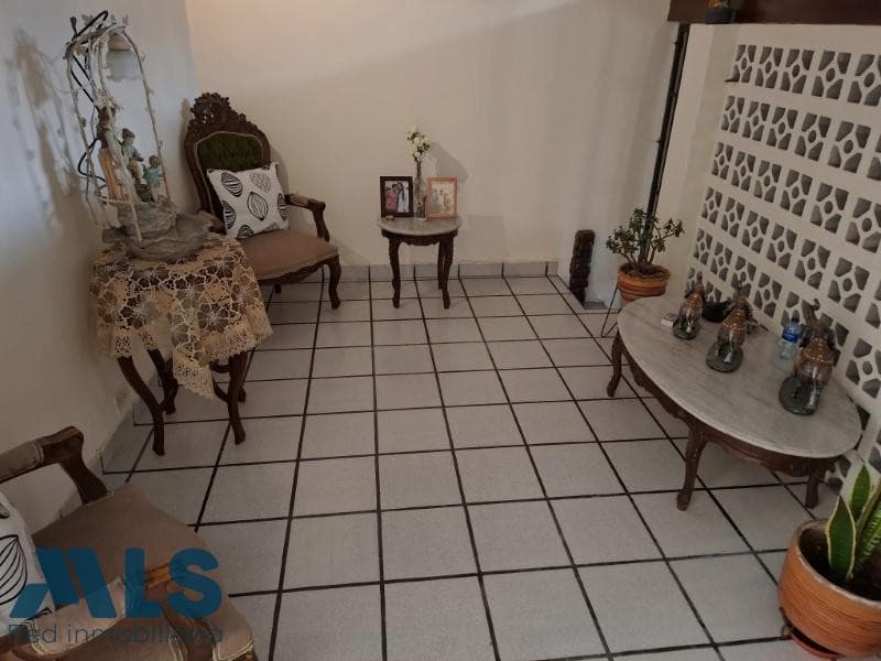 Casa en venta en Campo Valdes Nº 2, Centro, Medellín — foto 1 de 32
