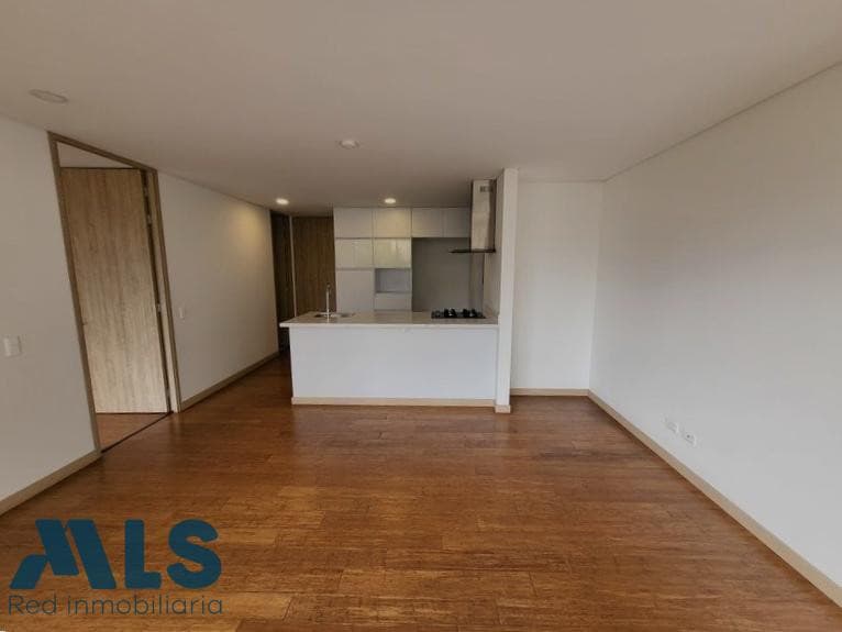 Apartamento en venta en El Campestre, Poblado, Medellín — foto 1 de 13