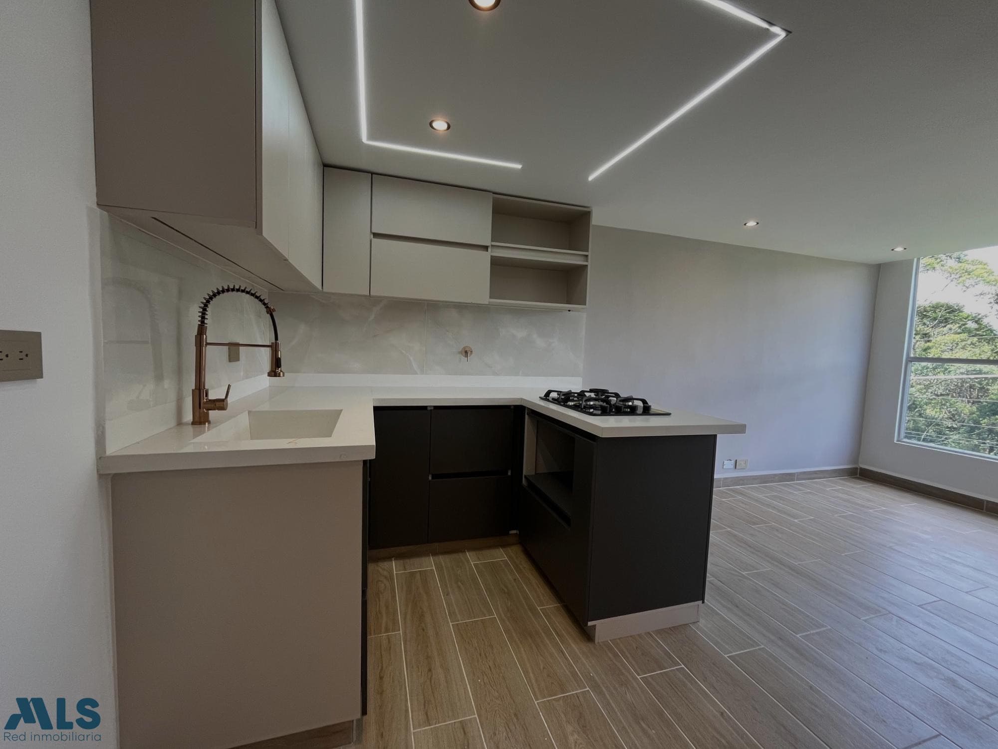 Apartamento en venta en V. Pan De Azúcar, Aburra Sur, Sabaneta — foto 1 de 20