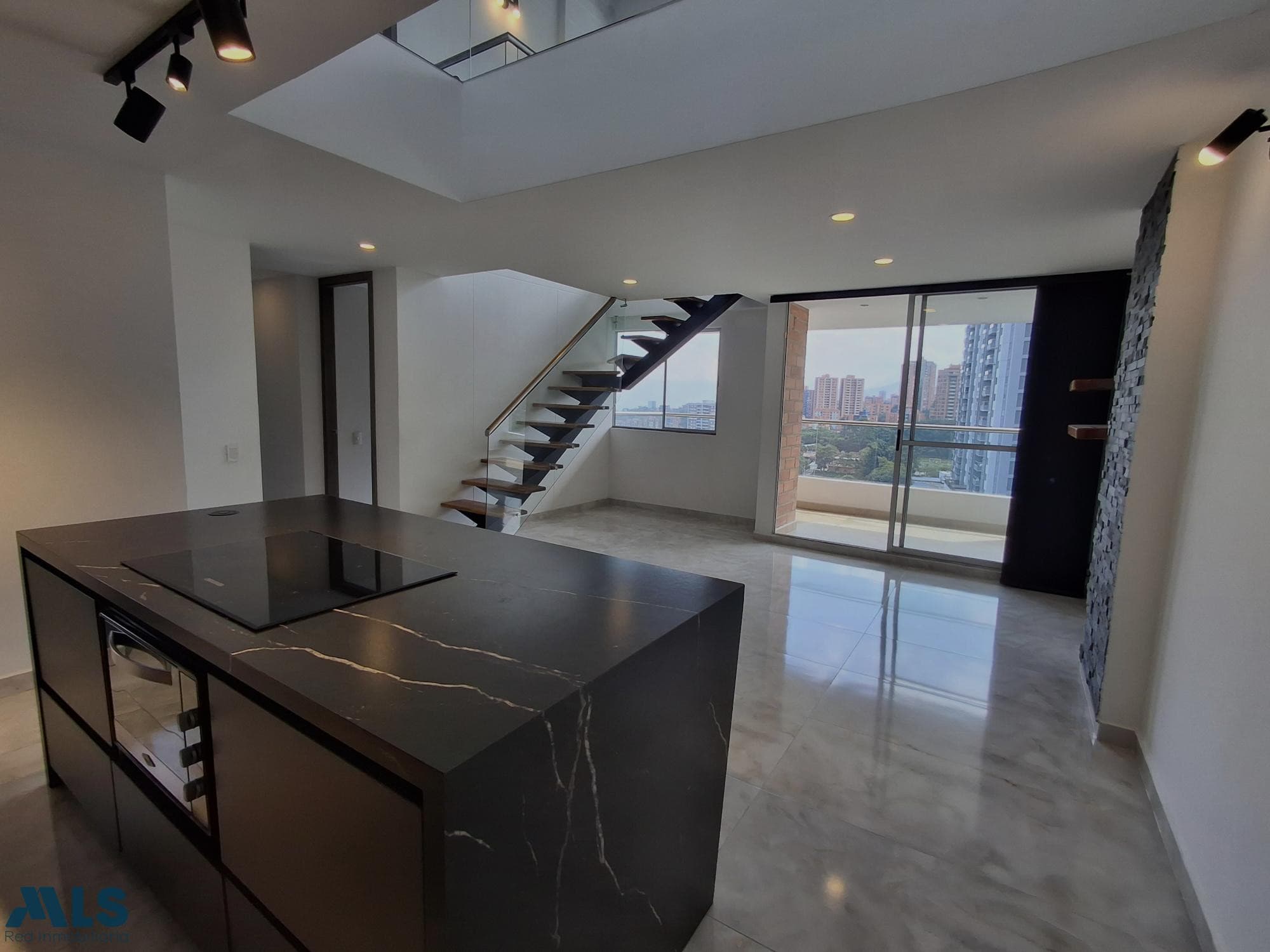 Apartamento en venta en La Abadía, Aburra Sur, Envigado — foto 1 de 38