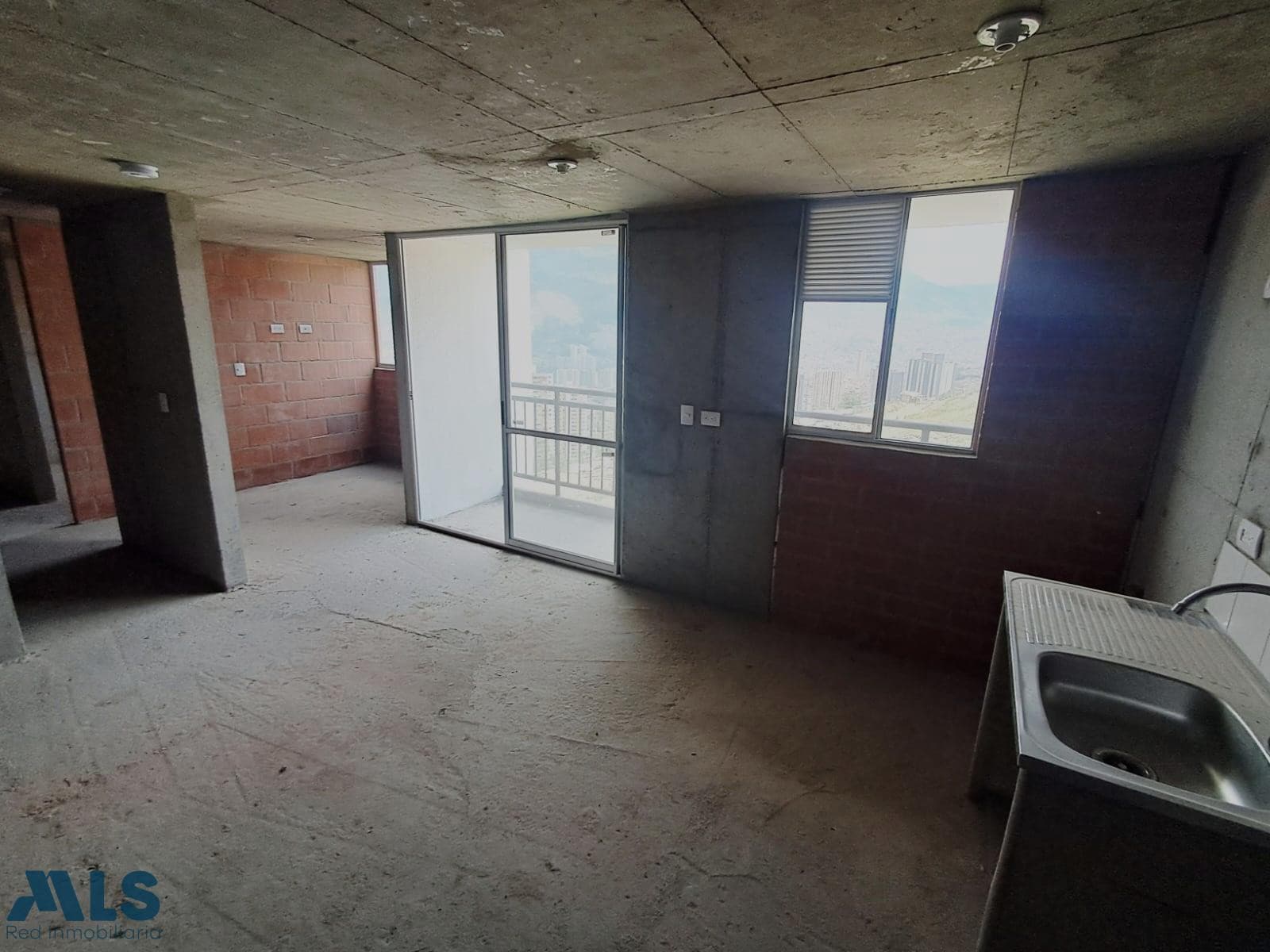 Apartamento en venta en Santa Ana, Norte, Bello — foto 1 de 18