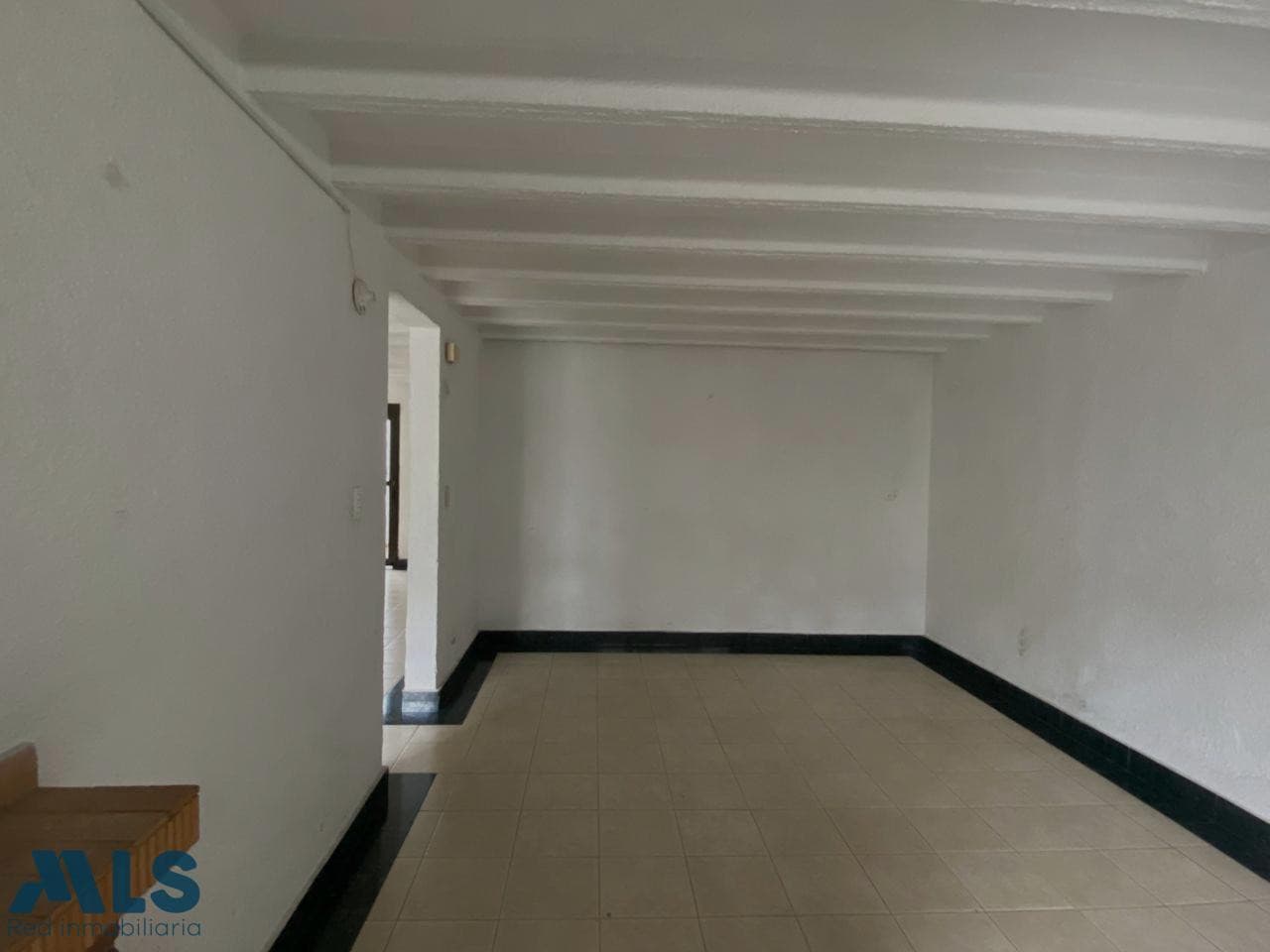 Casa en venta en La Nubia, Belén Guayabal, Medellín — foto 1 de 17