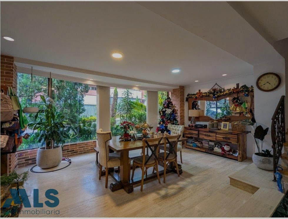 Casa en venta en La Abadía, Aburra Sur, Envigado — foto 1 de 20
