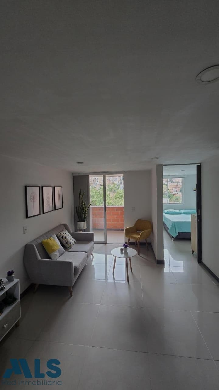 Apartamento en venta en Villa Hermosa, Centro, Medellín — foto 1 de 21
