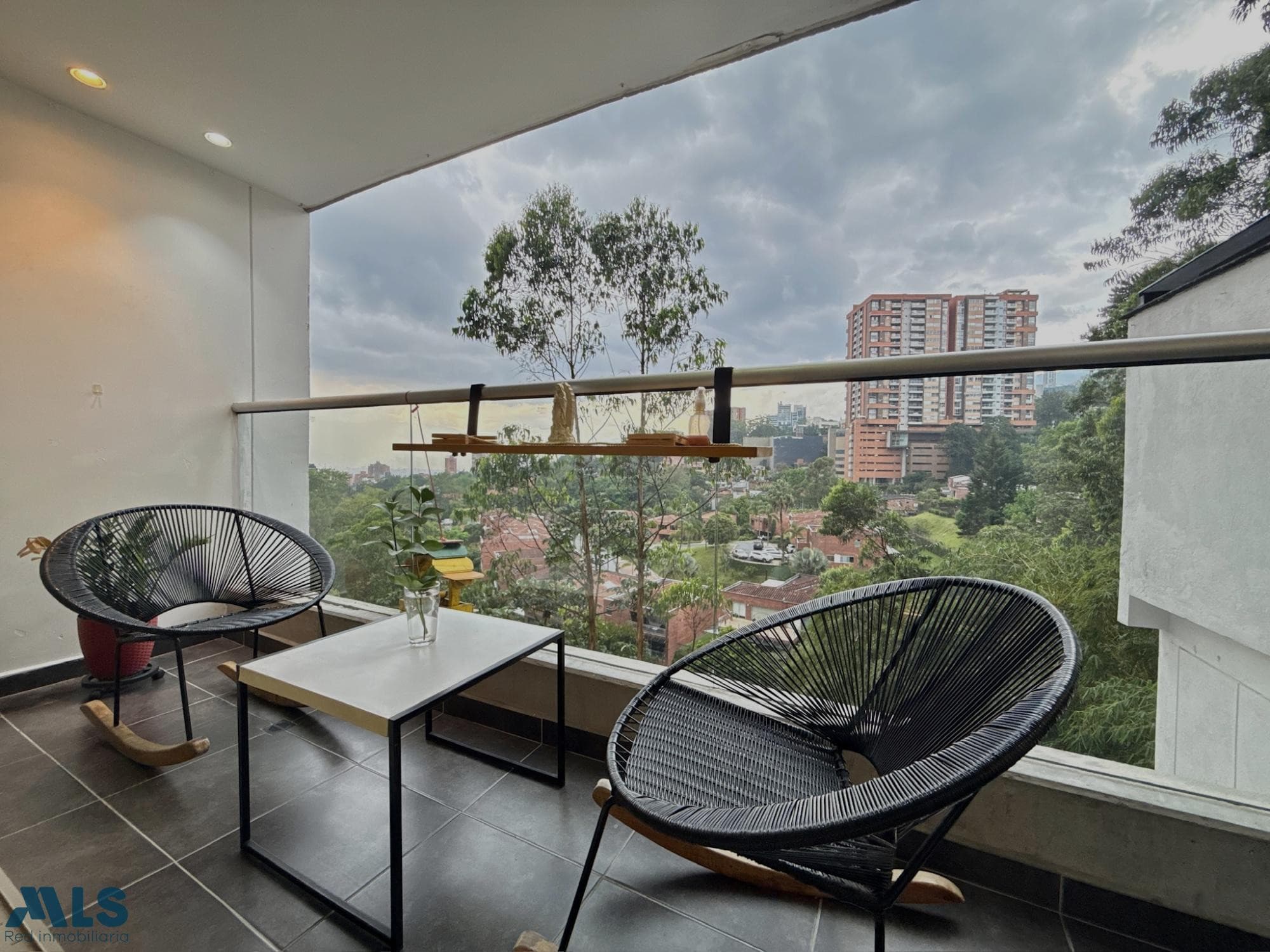 Apartamento en venta en El Esmeraldal, Aburra Sur, Envigado — foto 1 de 21