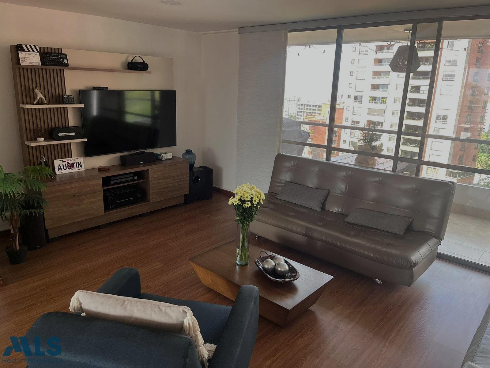 Apartamento en venta en San Lucas, Poblado, Medellín — foto 1 de 13