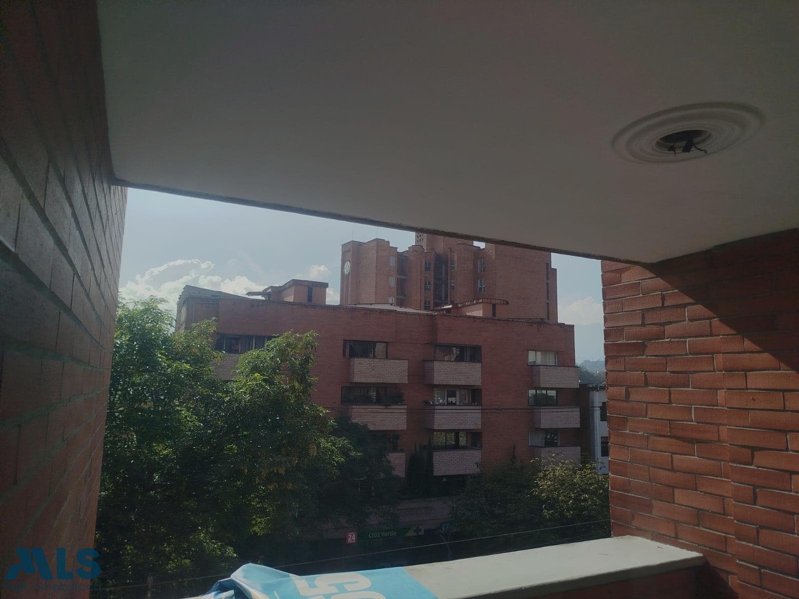 Apartamento en venta en Estadio, Laureles, Medellín — foto 1 de 23