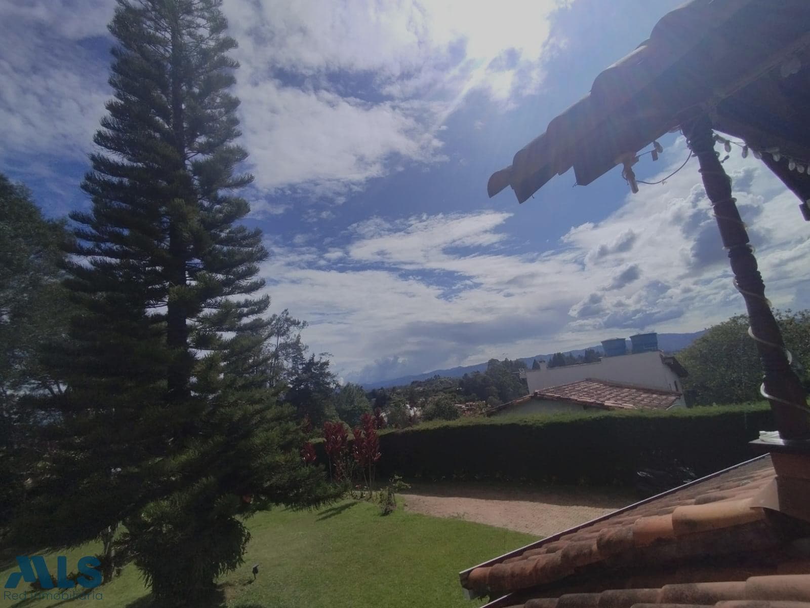 Casa en venta en V Los Pinos, Oriente Antioqueño, Rionegro — foto 1 de 45