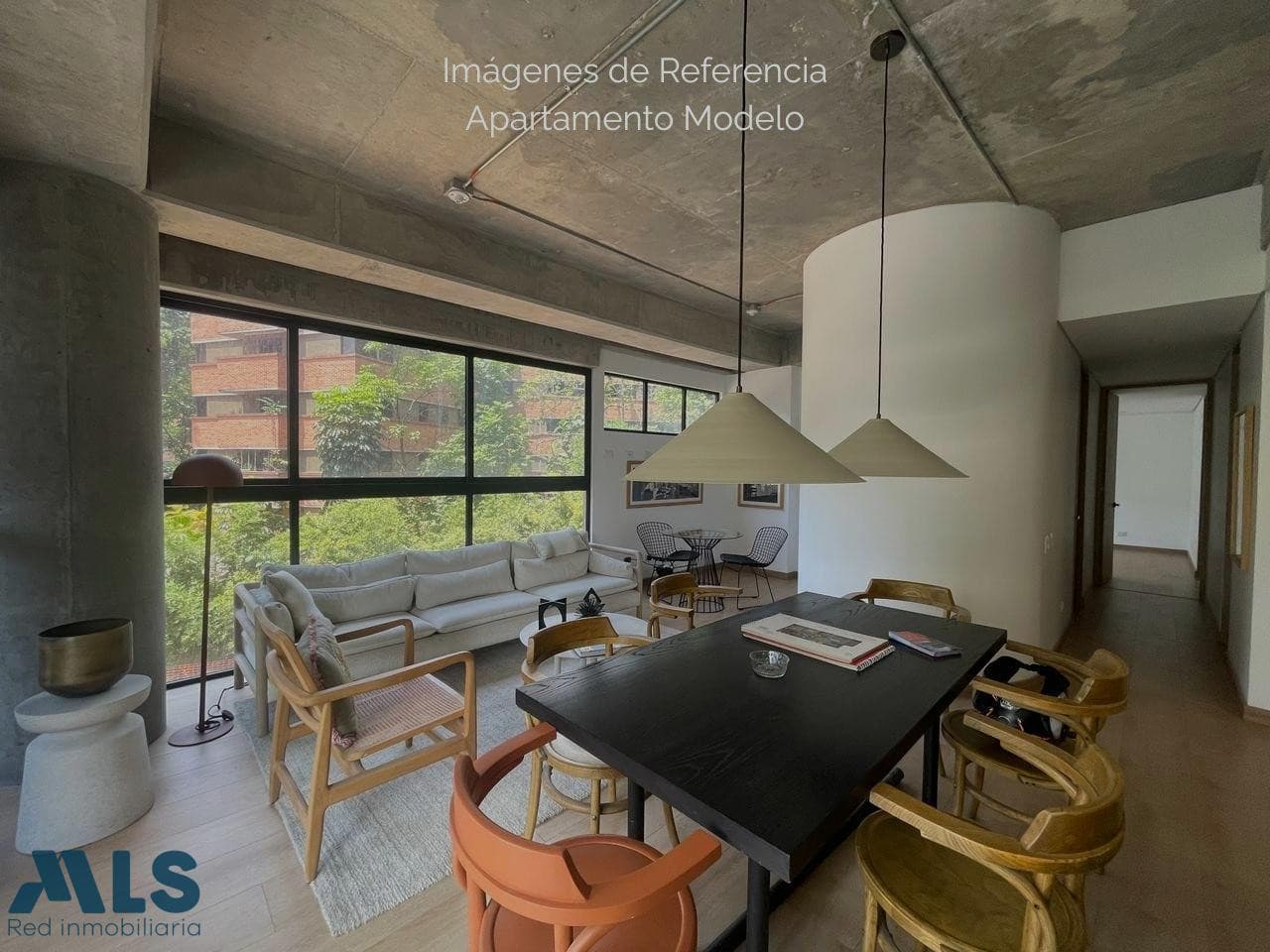 Apartamento en venta en Lalinde, Poblado, Medellín — foto 1 de 23