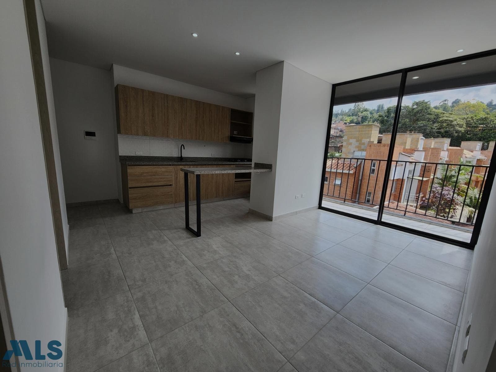 Apartamento en venta en Centro, Oriente Antioqueño, El Retiro — foto 1 de 10