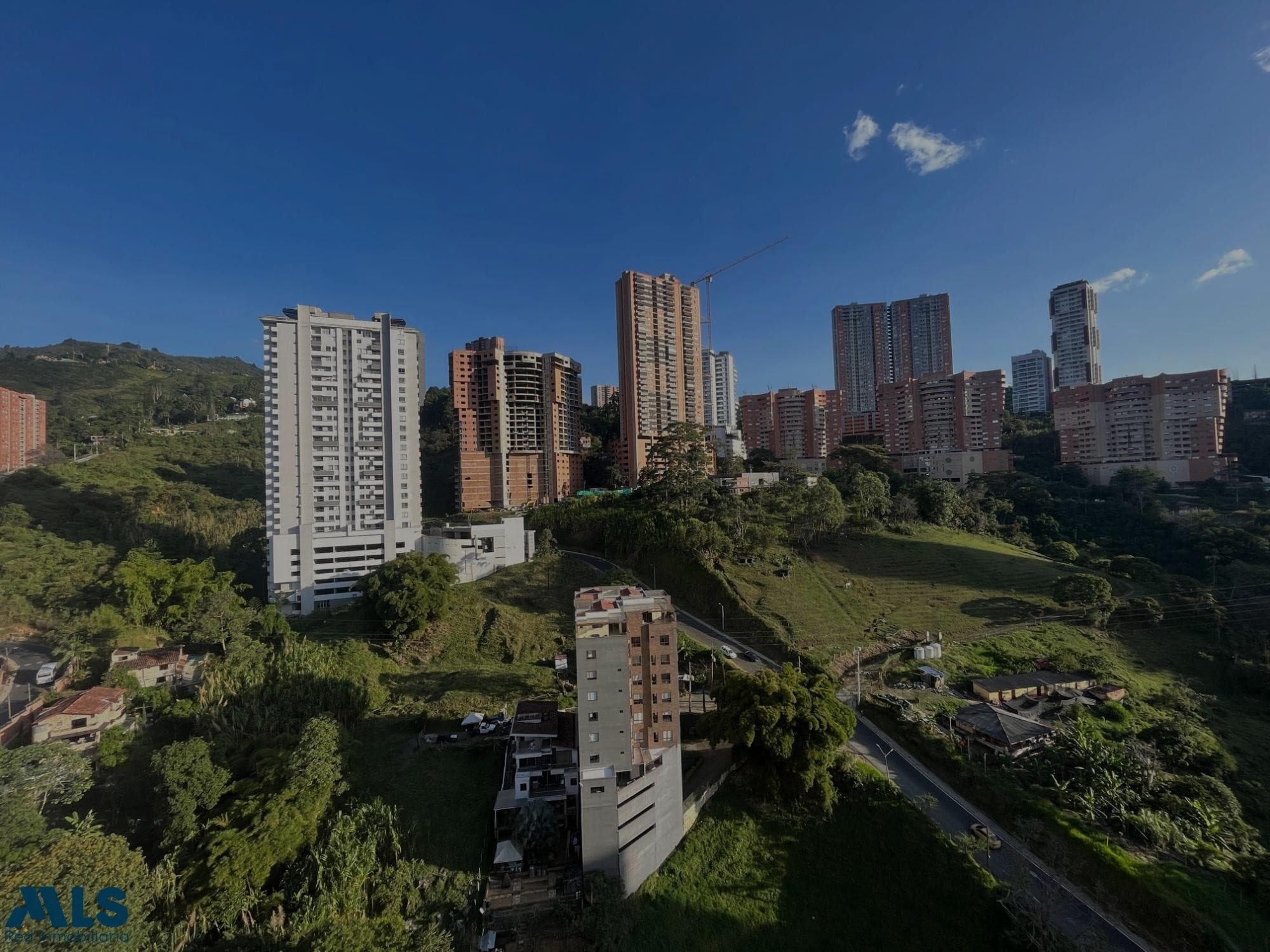 Apartamento en venta en Los Alcázares, Aburra Sur, Sabaneta — foto 1 de 28