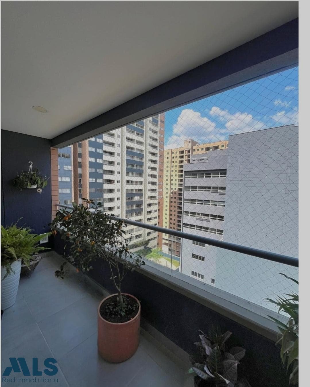 Apartamento en venta en Ciudad Del Rio, Poblado, Medellín — foto 1 de 10