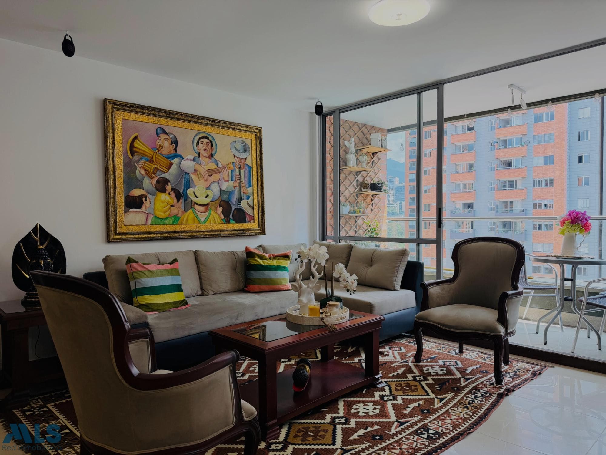 Apartamento en venta en Ciudad Del Rio, Poblado, Medellín — foto 1 de 10