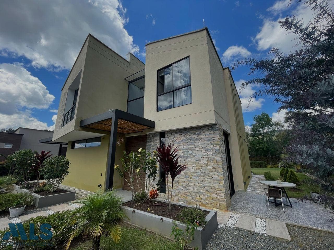 Lote Residencial en venta en V. La Clarita, Oriente Antioqueño, Guarne — foto 1 de 19