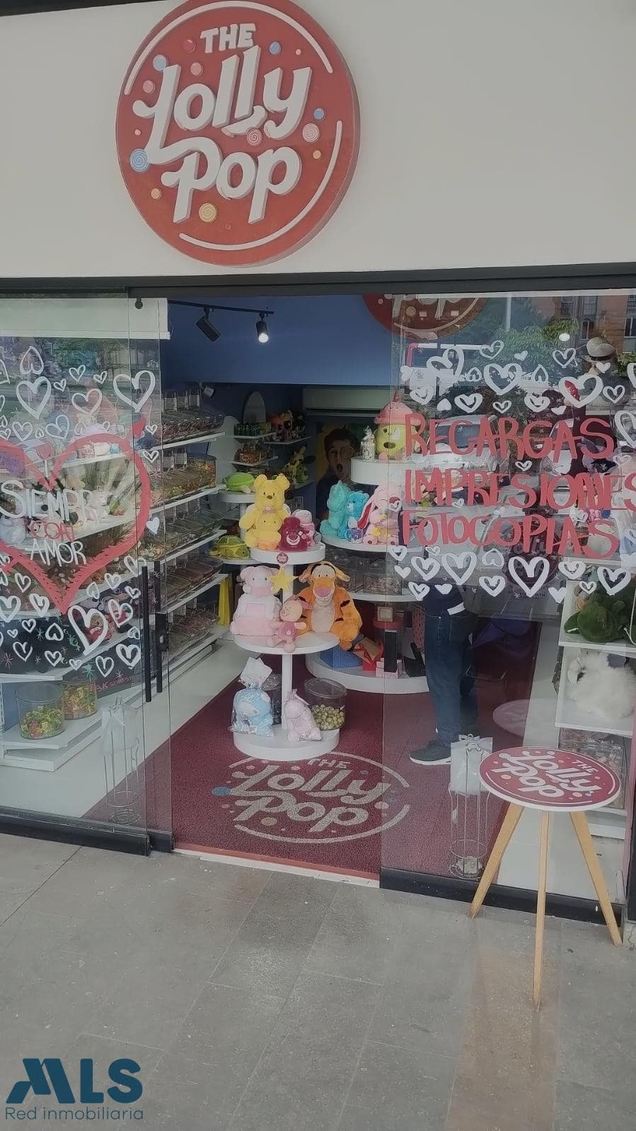 Local Comercial en venta en Los Colores, Laureles, Medellín — foto 1 de 12