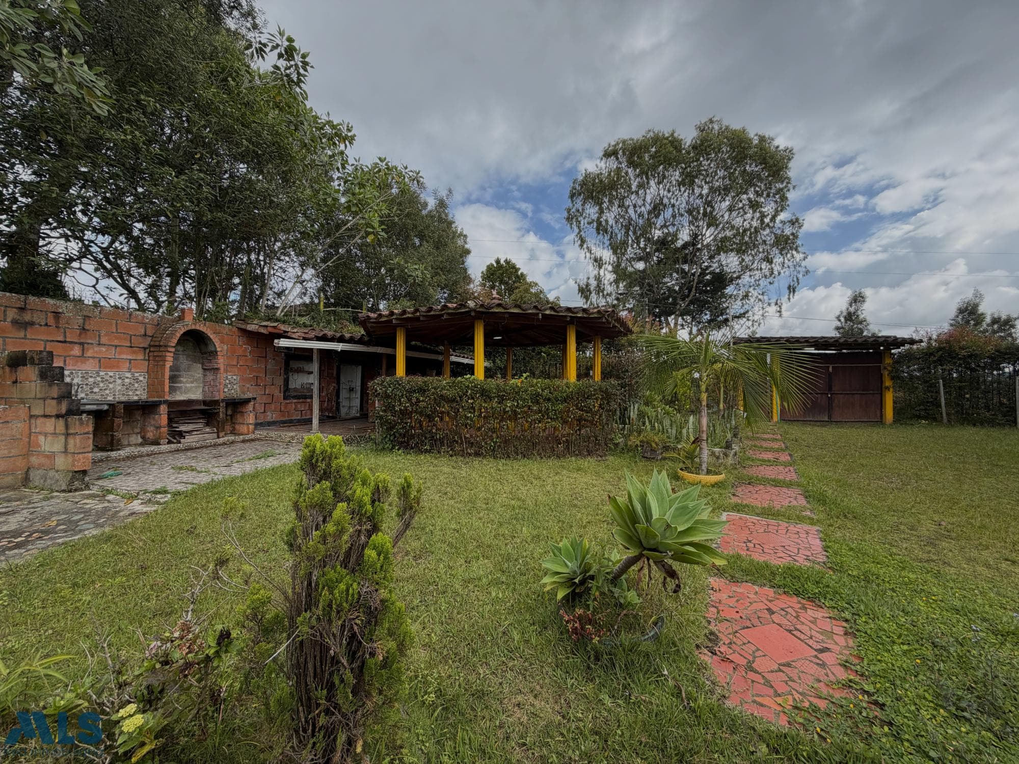 Finca Recreativa en venta en Autopista Medellín Bogotá, Oriente Antioqueño, Santuario — foto 1 de 34