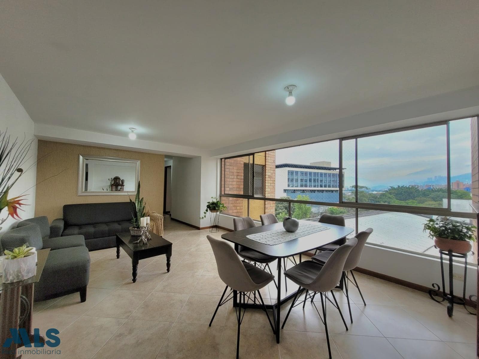Apartamento en venta en Otraparte, Aburra Sur, Envigado — foto 1 de 11