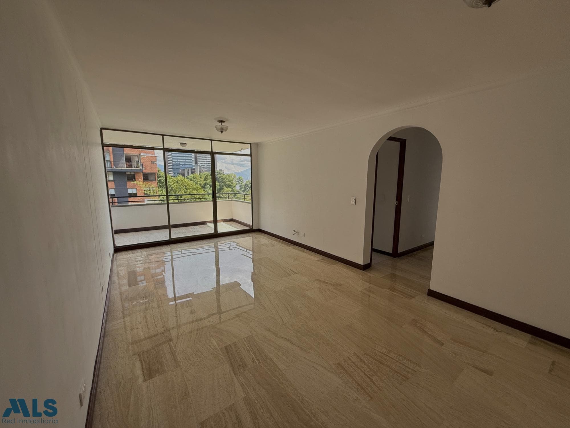 Apartamento en venta en Castropol, Poblado, Medellín — foto 1 de 20