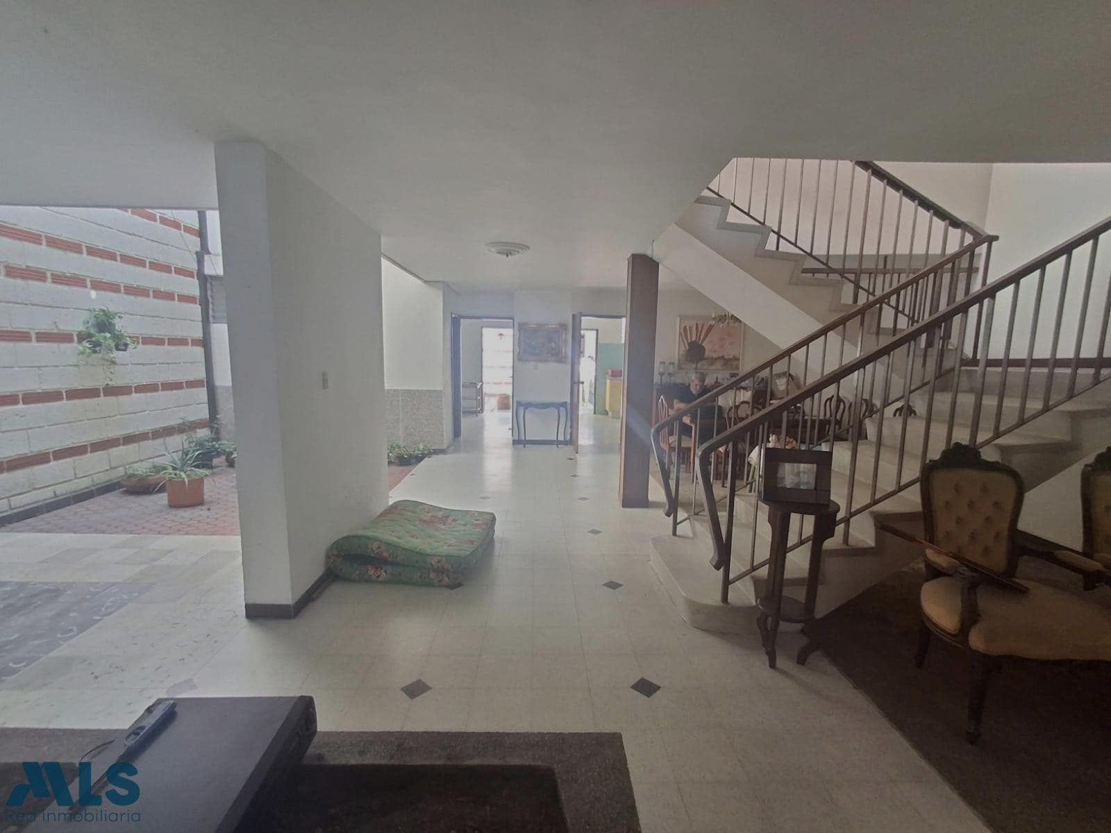 Casa en venta en Simon Bolivar, Laureles, Medellín — foto 1 de 13
