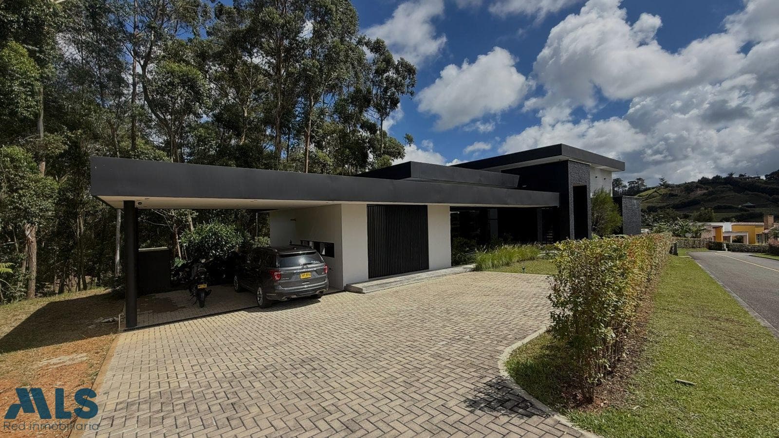 Casa en venta en V. Aguas Claras, Oriente Antioqueño, El Carmen — foto 1 de 37