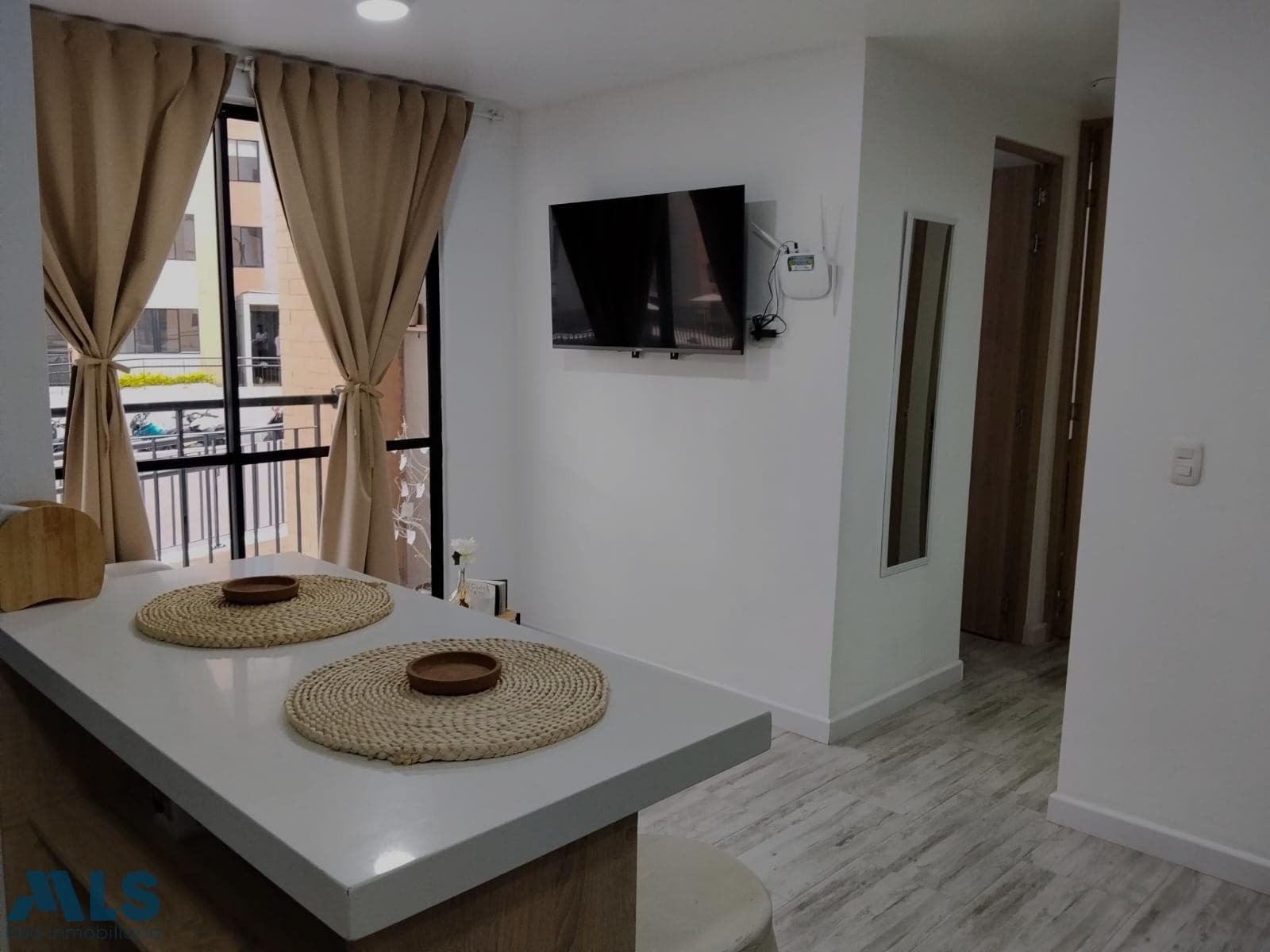Apartamento en venta en Cuatro Esquinas, Oriente Antioqueño, Rionegro — foto 1 de 14