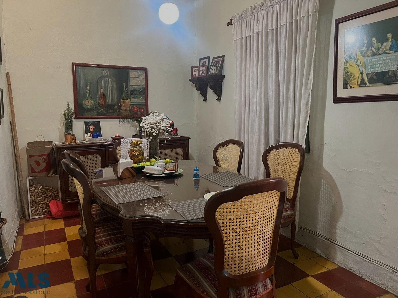 Casa en venta en La Milagrosa, Centro, Medellín — foto 1 de 34