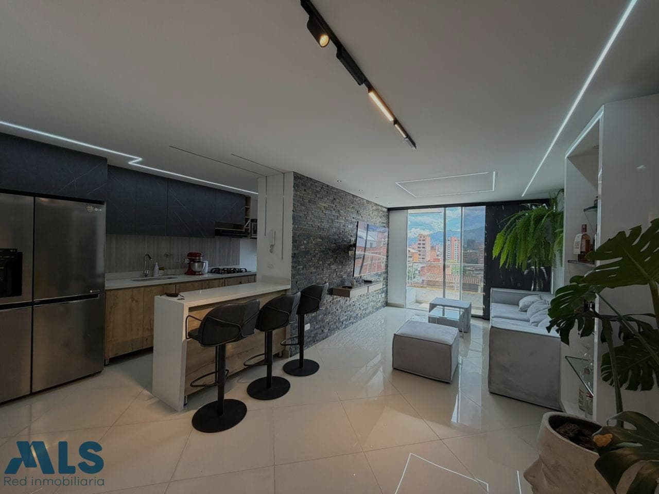 Apartamento en venta en Los Colores, Laureles, Medellín — foto 1 de 22